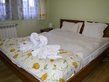    - 1-bedroom apartment (2ad+2ch) or (3ad+1ch)