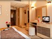 ��� ����� ��������� - transitory rooms (2 dbl rooms with a door in between)